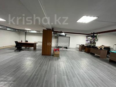 Свободное назначение, офисы, магазины и бутики, склады, общепит, салоны красоты, фитнес и спорт, медцентры и аптеки, образование, развлечения, конференц-залы, кабинеты и рабочие места, студии · 938 м² за ~ 2.8 млн 〒 в Астане, Есильский р-н