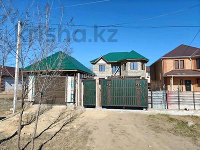Отдельный дом · 5 комнат · 200 м² · 6.7 сот., мкр 12, Микрорайон Алтын Орда тойота центр ск гульдер 83 реальному клиенту торг уместен за 60 млн 〒 в Актобе