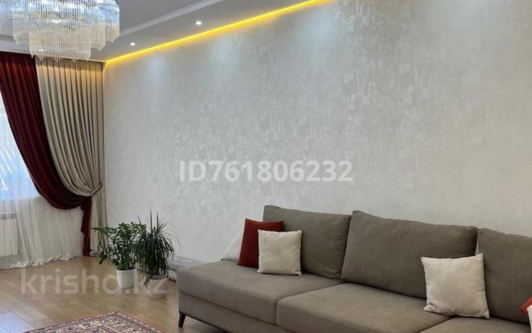 3-комнатная квартира · 105 м² · 1/3 этаж, Евразия 44 за 58.3 млн 〒 в Уральске — фото 8
