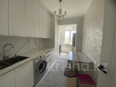 2-бөлмелі пәтер · 45 м² · 3/5 қабат, Ракешева 62, бағасы: 180 000 ₸ в Талдыкоргане, мкр Жастар