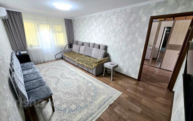 3-бөлмелі пәтер · 60 м² · 3/5 қабат, Гарышкерлер 12, бағасы: 18 млн ₸ в Жезказгане — фото 2