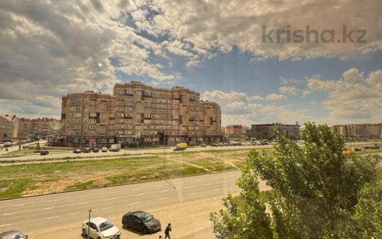 3-комнатная квартира · 86 м² · 4/9 этаж, мкр. Алтын орда за 25.8 млн ₸ в Актобе — фото 11