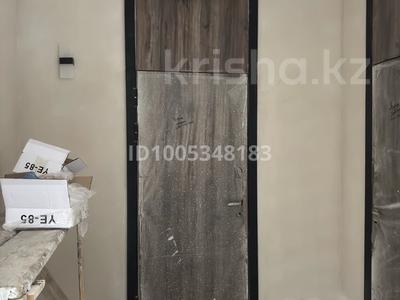 4-комнатная квартира · 164.5 м² · 3/3 этаж, Достық 18 — Солдатский пляж за 25 млн 〒 в Актау, мкр Приморский