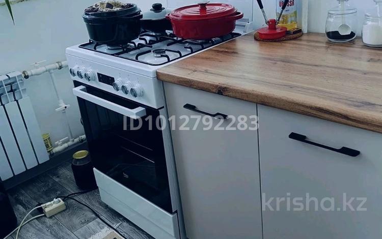 3-бөлмелі пәтер · 70 м² · 2/5 қабат, мкр СМП 163, Баймуханова 9, бағасы: 23 млн ₸ в Атырау — фото 14