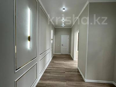 2-комнатная квартира, 82 м², 4/5 этаж, алтын орда за 32.5 млн 〒 в Актобе