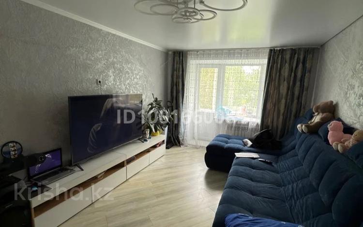 3-комнатная квартира · 58 м² · 3/5 этаж, Космонавтов — Космонавтов-Солнечная за 9.5 млн ₸ в Алтае — фото 2