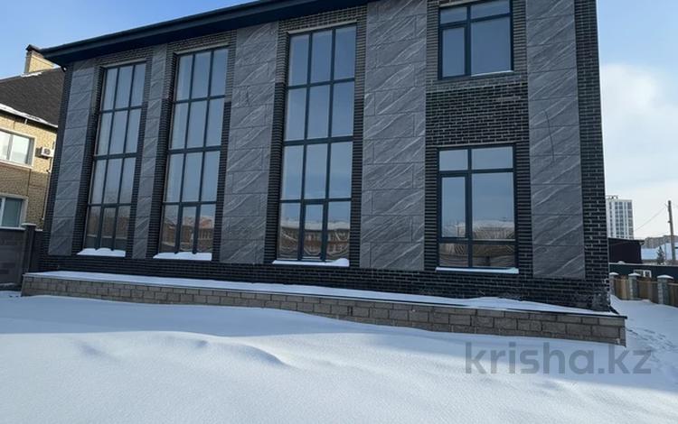 Часть дома · 7 комнат · 390 м² · 10 сот., мкр Городской Аэропорт, Ж. Аубакирова 39/1 за 69 млн 〒 в Караганде, Казыбек би р-н — фото 2