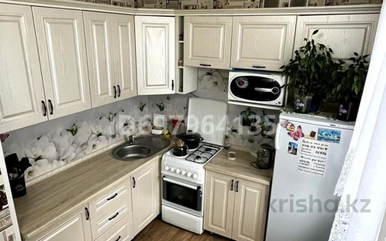 2-комнатная квартира · 46 м² · 2/2 этаж, Цементная ( Муратхана Бейсембаева ) 11 — Ресторан Алтын Адам ( школа 11, 39 ) за 14.5 млн ₸ в Семее — фото 7