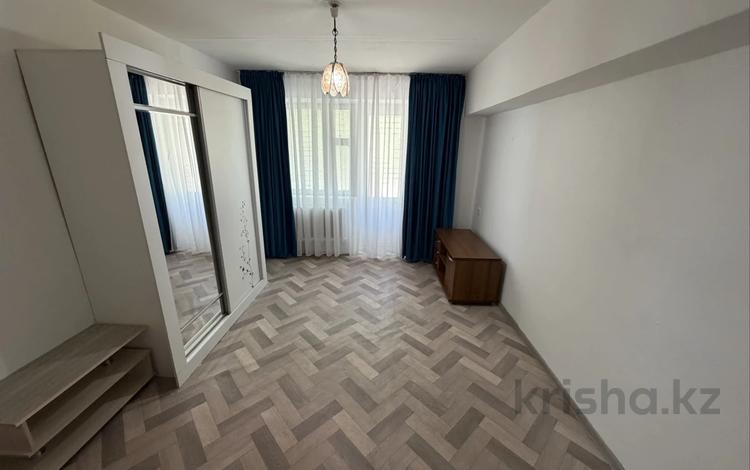 1-комнатная квартира · 35 м² · 2 этаж, Жургенова 8 за 200 000 ₸ в Алматы, Медеуский р-н — фото 2