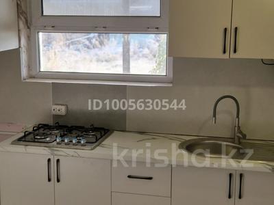 Отдельный дом · 3 комнаты · 60 м², Конституция 14 — Микр Гульдер за 250 000 〒 в 