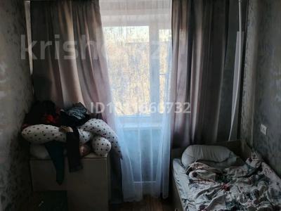 3-комнатная квартира · 56.7 м² · 4/5 этаж, Майкудук, Майкудук, 12й микрорайон 39 за 12.5 млн 〒 в Караганде, Алихана Бокейханова р-н