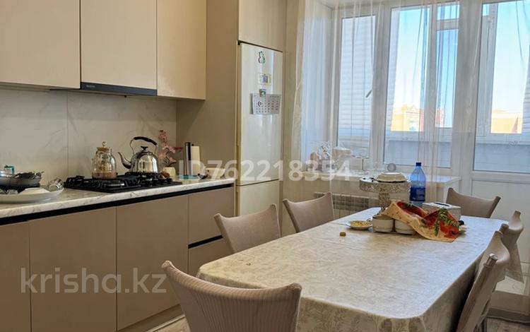 3-комнатная квартира · 87 м² · 9/9 этаж, мкр. Алтын орда — Пр.Молдагуловой напротив ОблГаи первая линия за 36 млн ₸ в Актобе — фото 2