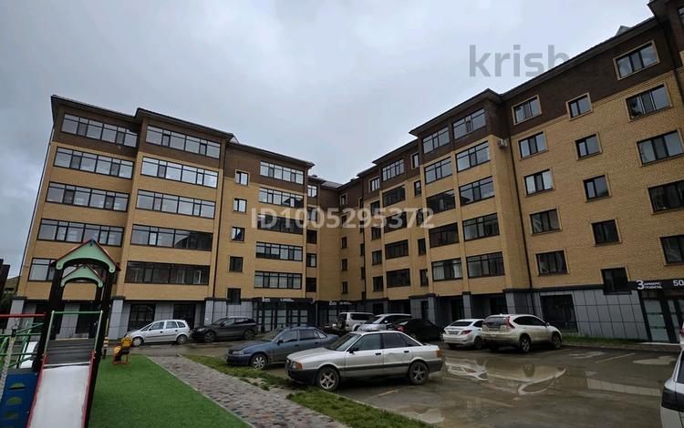 3-комнатная квартира · 98 м² · 4/5 этаж, Ауэзова 20 за 35 млн 〒 в Щучинске — фото 2