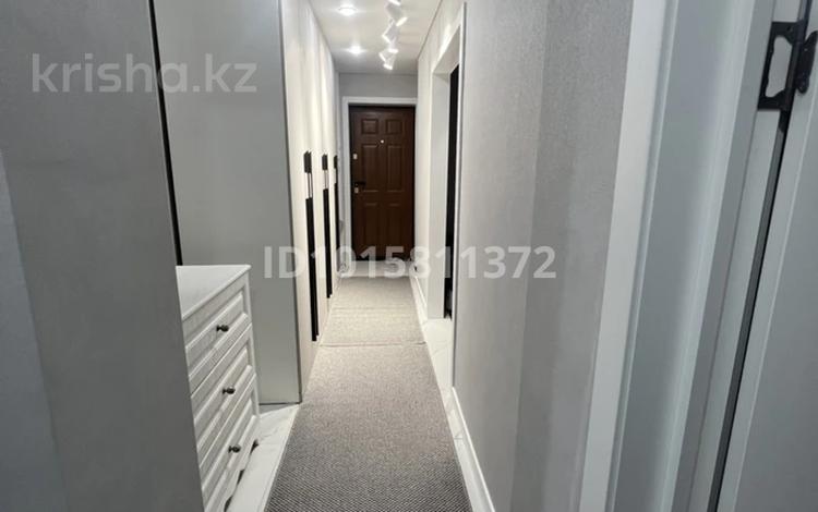 3-комнатная квартира · 63.7 м² · 1/10 этаж, Майры — Майры за 36 млн ₸ в Павлодаре — фото 2