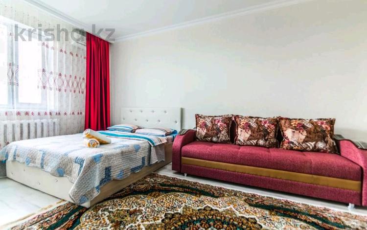 1-комнатная квартира · 45 м² · 9/12 этаж, Кабанбай батыра 40 за 11 000 〒 в Астане, Есильский р-н — фото 2