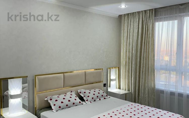 2-бөлмелі пәтер · 70 м² · 10 қабат, Байтерекова 100/4, бағасы: 20 000 ₸ в Шымкенте, Каратауский р-н — фото 2