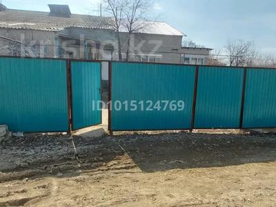 Үйдің бір бөлігі · 3 бөлме · 83 м² · 5 жүзд., Рыскулбекова 6/3 — РОВД, бағасы: 15 млн ₸ в Таскала