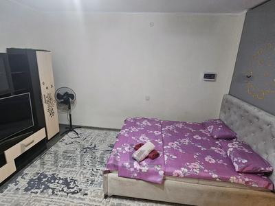 1-комнатная квартира · 35 м² · 2/10 этаж, мкр Аксай-1 10/3 за 1 000 〒 в Алматы, Ауэзовский р-н