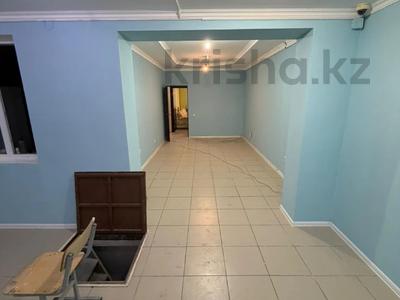 Свободное назначение, офисы, магазины и бутики, склады, салоны красоты, медцентры и аптеки, образование, кабинеты и рабочие места, студии · 70 м² за 200 000 〒 в Актау, 13-й мкр