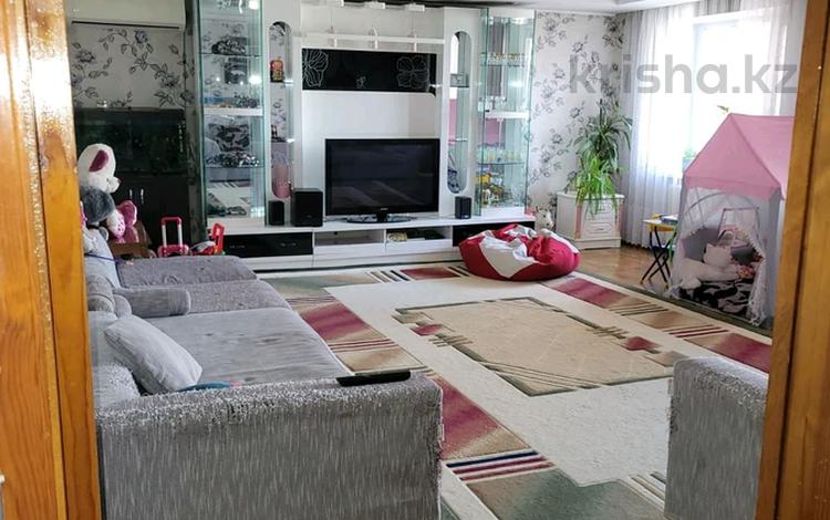 3-бөлмелі пәтер · 100.5 м² · 3/5 қабат, Ляззат Асановой 71, бағасы: 36 млн ₸ в Талдыкоргане — фото 2