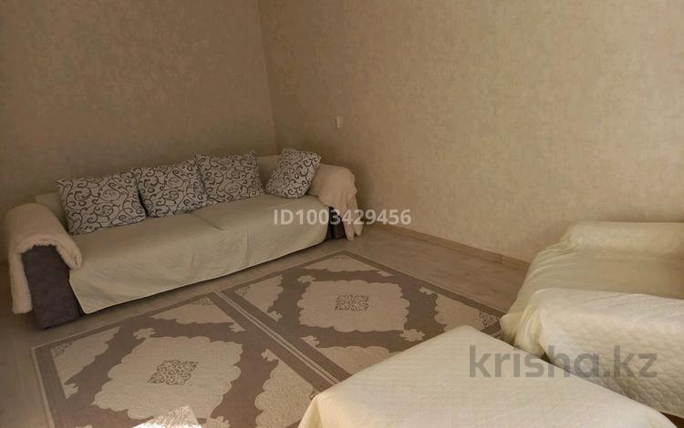 1-комнатная квартира · 37 м² · 1/6 этаж, Жастар 12 — Угол улиц Жастар -Утепова за 16.5 млн ₸ в Усть-Каменогорске — фото 4