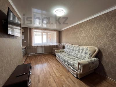 2-комнатная квартира, 43 м² по часам, Гоголя 64 за 1 500 〒 в Караганде, Казыбек би р-н