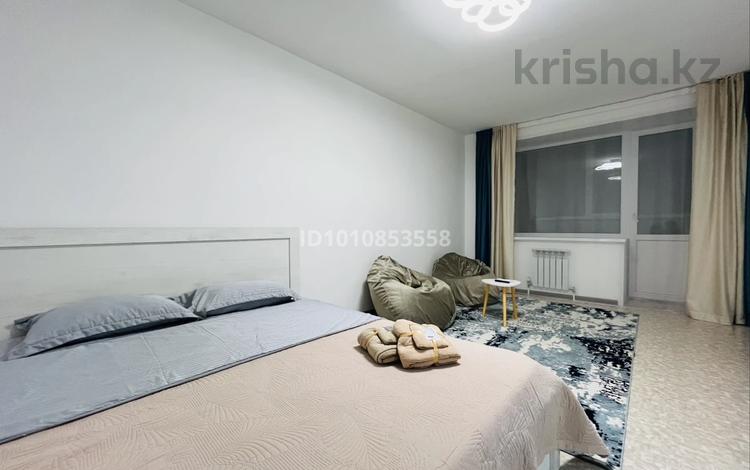 1-комнатная квартира · 46 м² · 3/9 этаж, Карагайлы 74 за 10 000 ₸ в Семее — фото 2