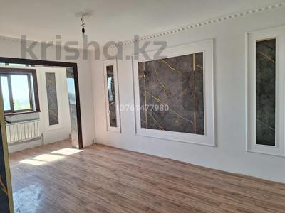 4-бөлмелі пәтер · 86 м² · 5/5 қабат, мкр Катынкопыр, Курманбекова 32а — Дауренбек Курманбекова 32а — Алпысбаева, бағасы: 30 млн ₸ в Шымкенте, Абайский р-н