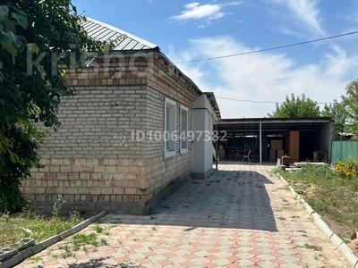 Отдельный дом · 4 комнаты · 130 м² · 8 сот., Байдибек би 22/1 — Войсковая часть за 19 млн ₸ в Узынагаш