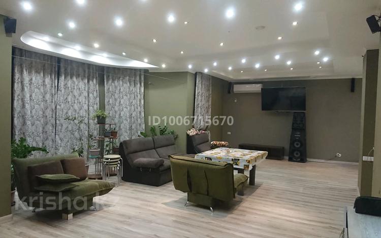 Отдельный дом · 6 комнат · 300 м², Шиели 105 за 1.5 млн 〒 в Алатау — фото 2