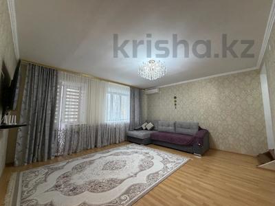 4-комнатная квартира · 107.2 м² · 5/6 этаж, АЛИИ МОЛДАГУЛОВОЙ 3 за 35 млн 〒 в Уральске