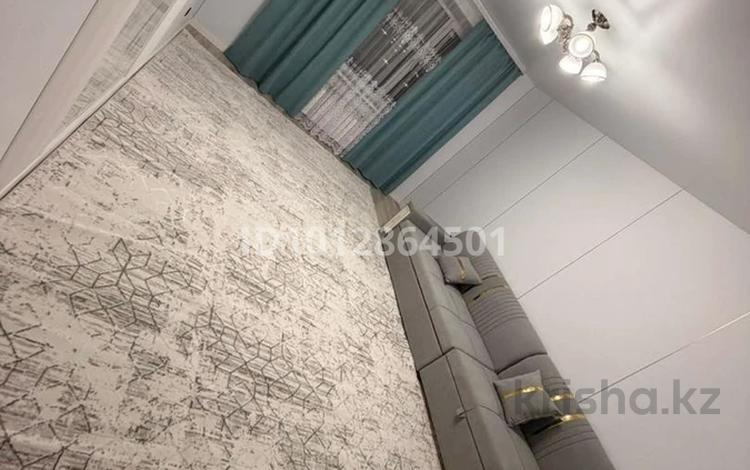 2-бөлмелі пәтер · 69 м² · 7/9 қабат, Микрорайон Береке, Микрорайон Береке 52, бағасы: 300 000 ₸ в Костанае — фото 2