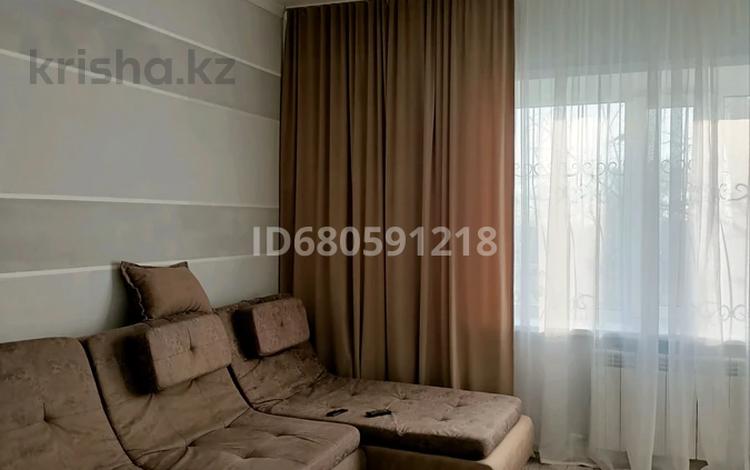 2-комнатная квартира · 31 м² · 1/2 этаж, Майкудук, 15 микрорайон 52 за 8 000 ₸ в Караганде, Алихана Бокейханова р-н — фото 5