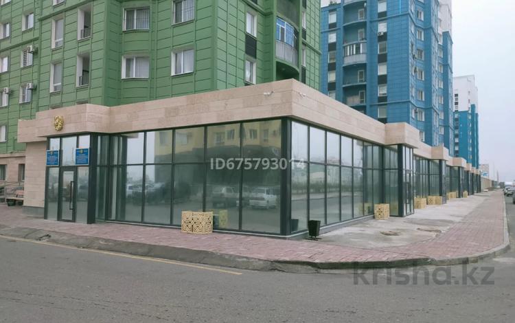 Еркін, кеңселер, дүкендер мен бутиктер, қоғамдық тамақтану орны, сұлулық салондары, фитнес және спорт, медорталықтар мен дәріханалар, білім орталықтары, ойын-сауық, конференц-залдар, кабинеттер және жұмыс орындары, студиялар · 340 м², бағасы: ~ 1.5 млн ₸ в Туркестане — фото 24