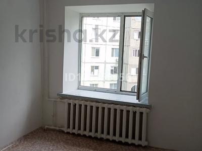 1-бөлмелі пәтер · 14 м² · 4/5 қабат, Старый город, ул Ломоносова 28 — Ж. Д. вокзал, бағасы: 3 млн ₸ в Актобе