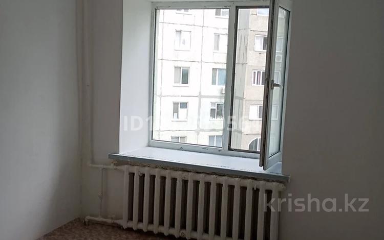 1-бөлмелі пәтер · 14 м² · 4/5 қабат, Старый город, ул Ломоносова 28 — Ж. Д. вокзал, бағасы: 3 млн ₸ в Актобе — фото 2