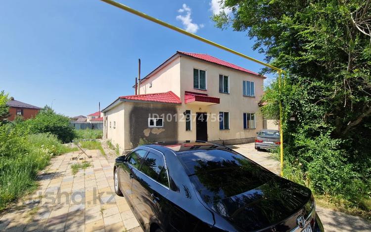 Часть дома · 6 комнат · 220 м² · 10 сот., мкр Уркер, Қазтұған жырау 3 — Кастеева за 60 млн ₸ в Астане, Нура р-н — фото 2