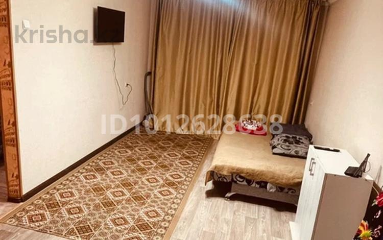 1-комнатная квартира · 30 м² · 1/5 этаж, Потанина 31/1 за 9 000 ₸ в Усть-Каменогорске — фото 2