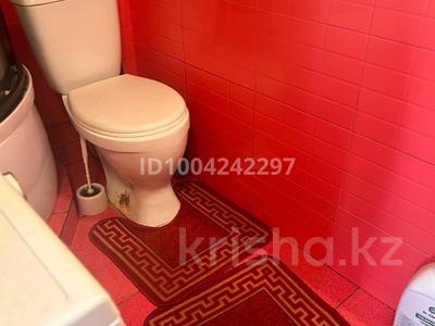 Отдельный дом · 10 комнат · 400 м² · 12 сот., Жосалы 1 — За школой №19 за ~ 79.4 млн 〒 в Астане, Сарыарка р-н