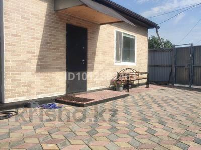 Жеке үй · 3 бөлме · 90.6 м² · 7.2 жүзд., Клубничная 241 — Находится рядом с проспектом Назарбаева в районе дачного, бағасы: 20 млн ₸ в Павлодаре
