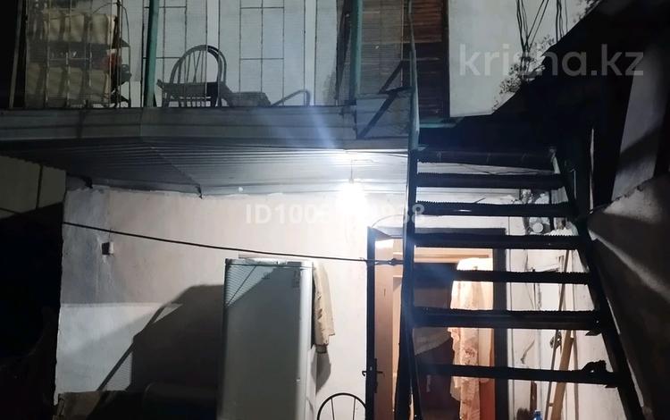 Жеке үй · 1 бөлме · 25 м², Крылова 19 — Крылова Абдирова, бағасы: 150 000 ₸ в Алматы, Жетысуский р-н — фото 2