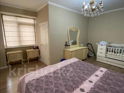 4-бөлмелі пәтер · 160 м² · 8/13 қабат, мкр Коктем-1, Маркова, бағасы: 146 млн ₸ в Алматы, Бостандыкский р-н