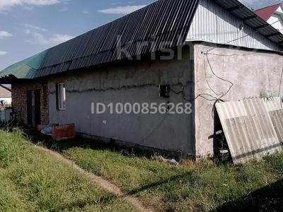 Отдельный дом · 3 комнаты · 80 м², Жылыбулак 25 за 120 000 〒 в Жамбыле