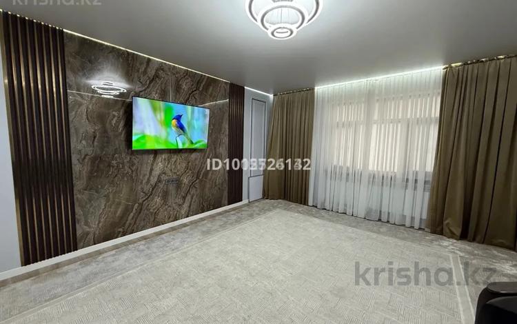 3-бөлмелі пәтер · 93 м² · 5 қабат, Нұрсәт ш/а 10, бағасы: 320 000 ₸ в Шымкенте, Каратауский р-н — фото 2