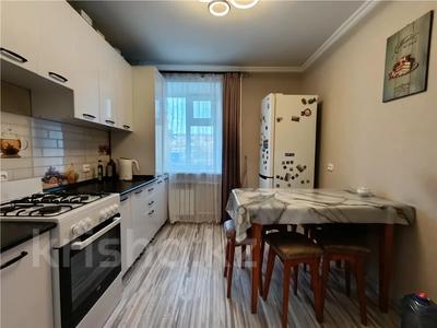 5-комнатная квартира · 65 м² · 2/5 этаж, Жекибаева 125 за 19 млн 〒 в Караганде, Алихана Бокейханова р-н