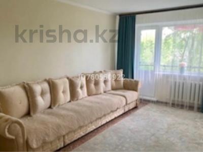 3-комнатная квартира · 64 м² · 3/5 этаж, Майкудук, 14й микрорайон 42 за 13 млн 〒 в Караганде, Алихана Бокейханова р-н