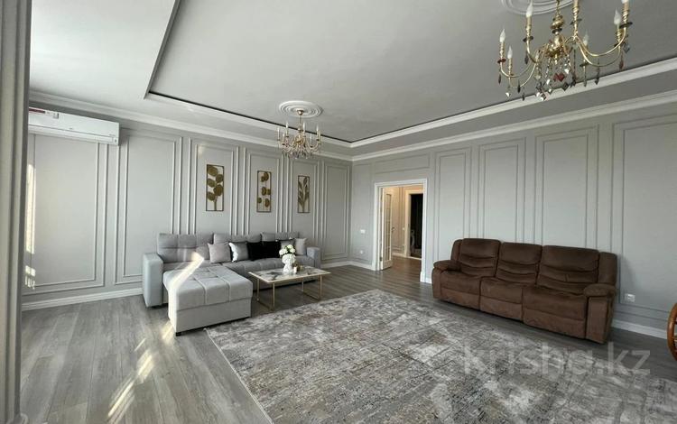 4-комнатная квартира · 140 м² · 5/9 этаж, Сыганак 62/3 за 750 000 ₸ в Астане, Есильский р-н — фото 2
