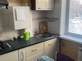 2-комнатная квартира · 50 м² · 2/5 этаж, Майкудук, 16й микрорайон 16 за 110 000 ₸ в Караганде, Алихана Бокейханова р-н — фото 2