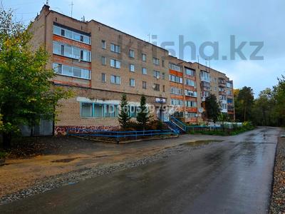 3-комнатная квартира · 64 м² · 2/5 этаж, БСХТ 47 за 17.9 млн 〒 в Щучинске