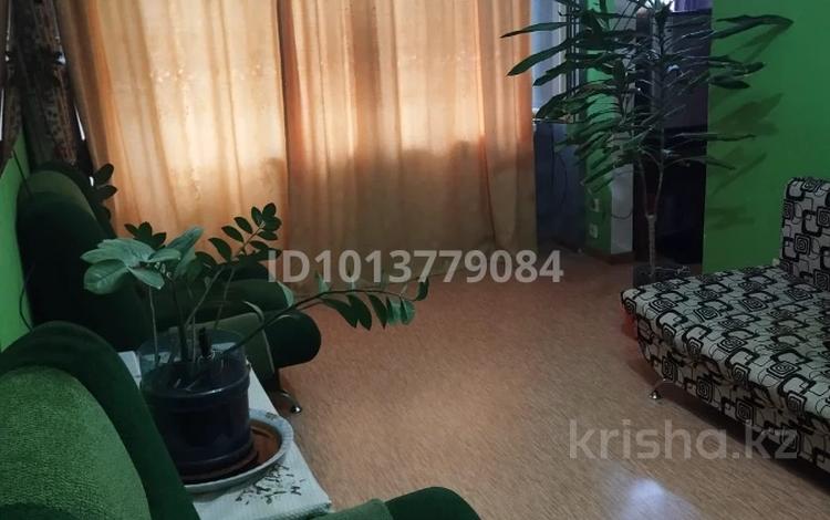 2-бөлмелі пәтер · 44 м² · 3/5 қабат, Ауезова — Достар Мед, бағасы: 25 млн ₸ в Атырау, мкр Жилгородок — фото 2